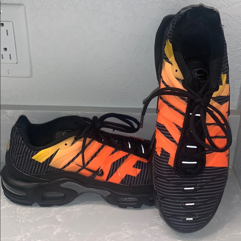 Size 11.5 Nike Tn Air